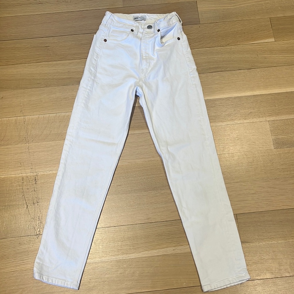 Zara white jeans size 0